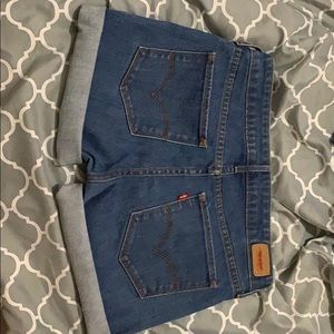 Levi’s short cuffed